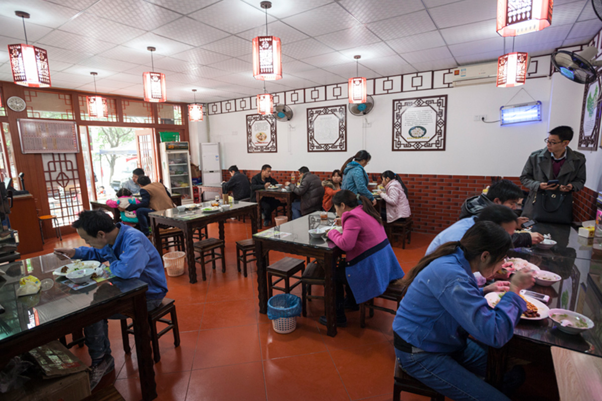 MG不朽情缘官网门店展示